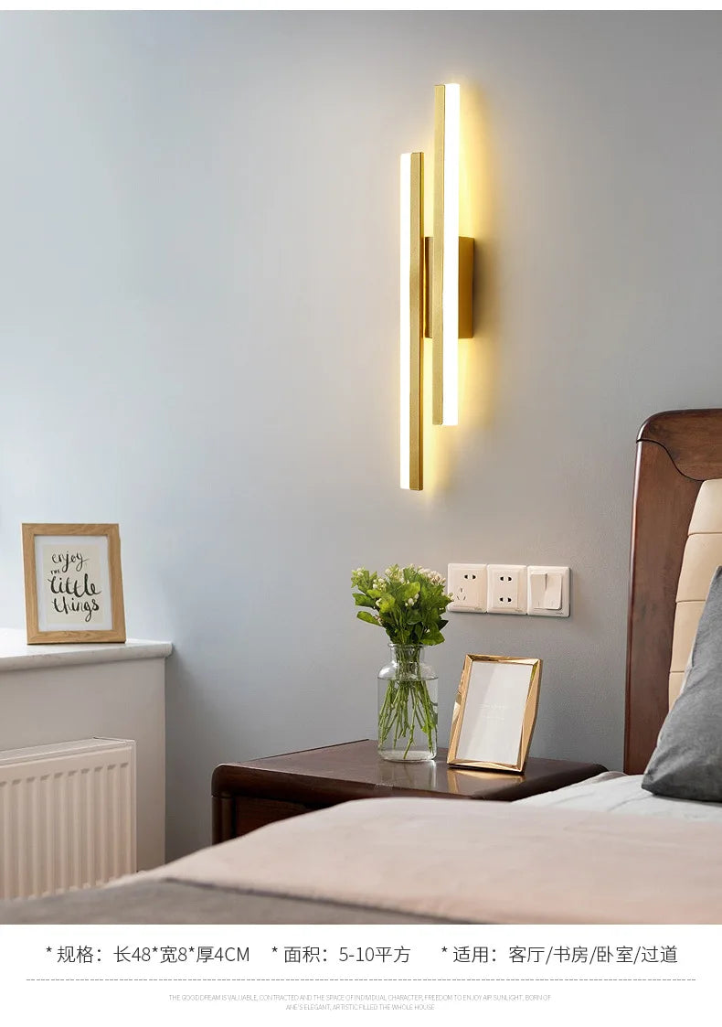 Dimmable 3-Colour LED Wall Lamp – Black or Gold