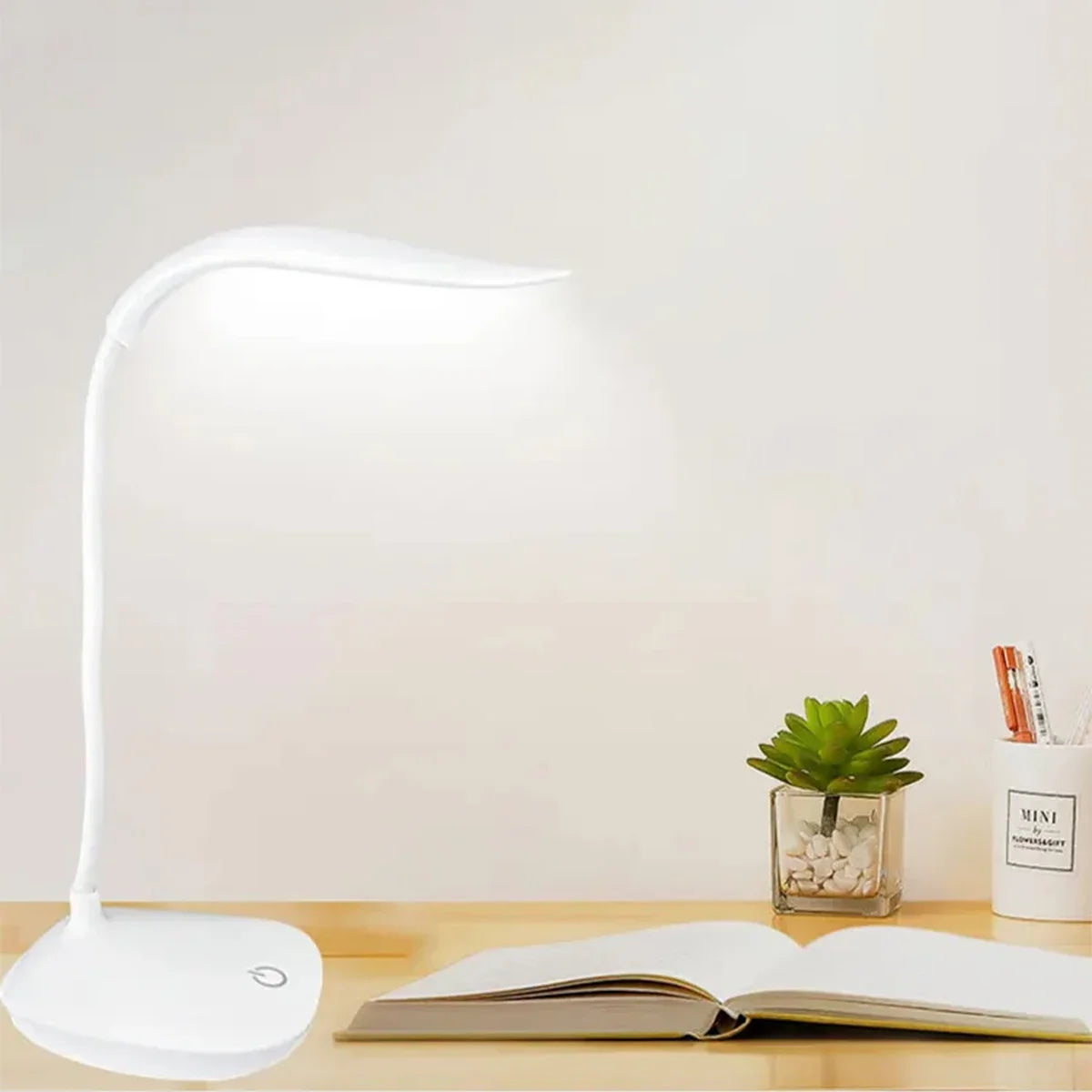 Flexible LED Reading Desk Lamp – USB Rechargeable 3-Level Touch