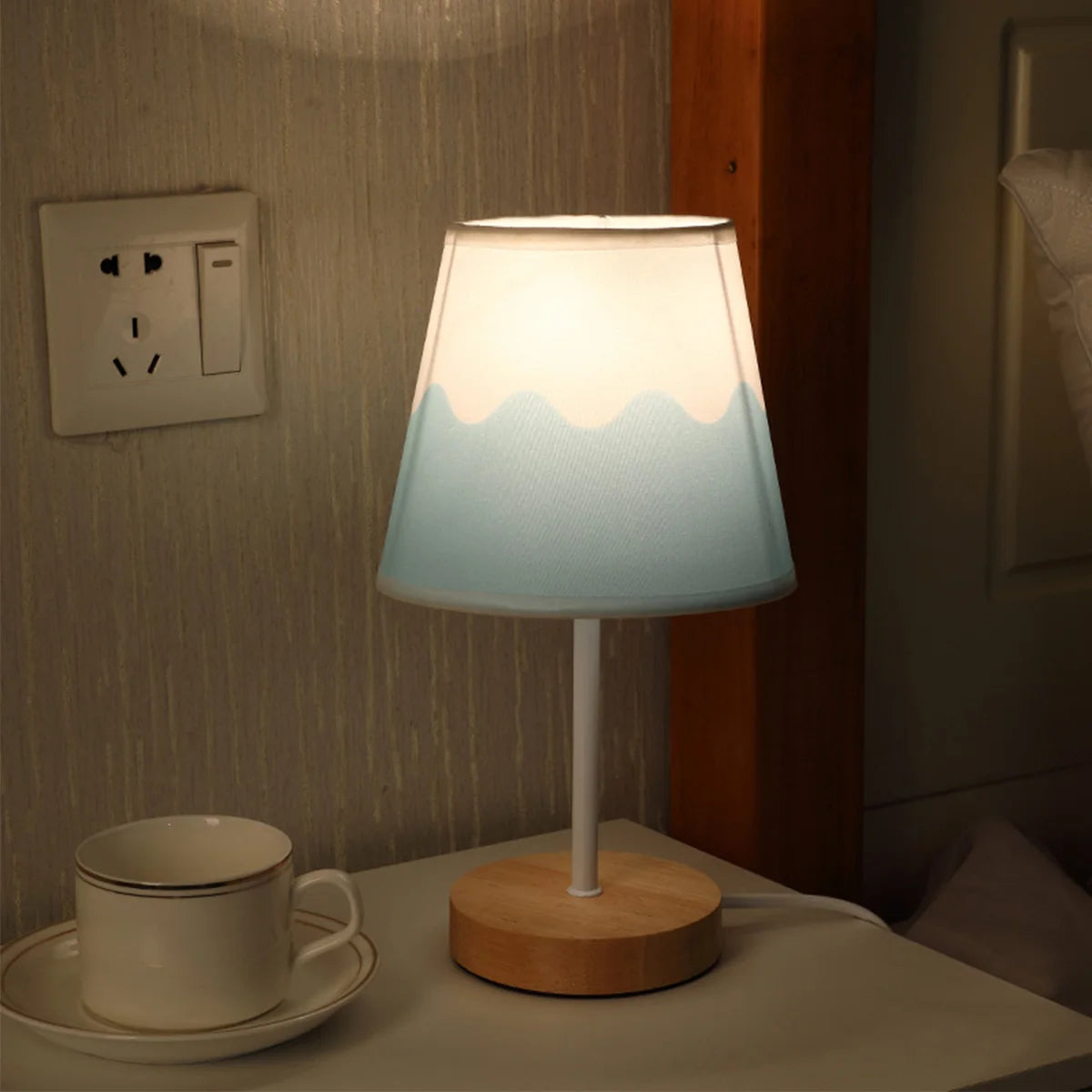 Wooden LED Table Lamp – USB Linen Shade Warm White Bedside Light