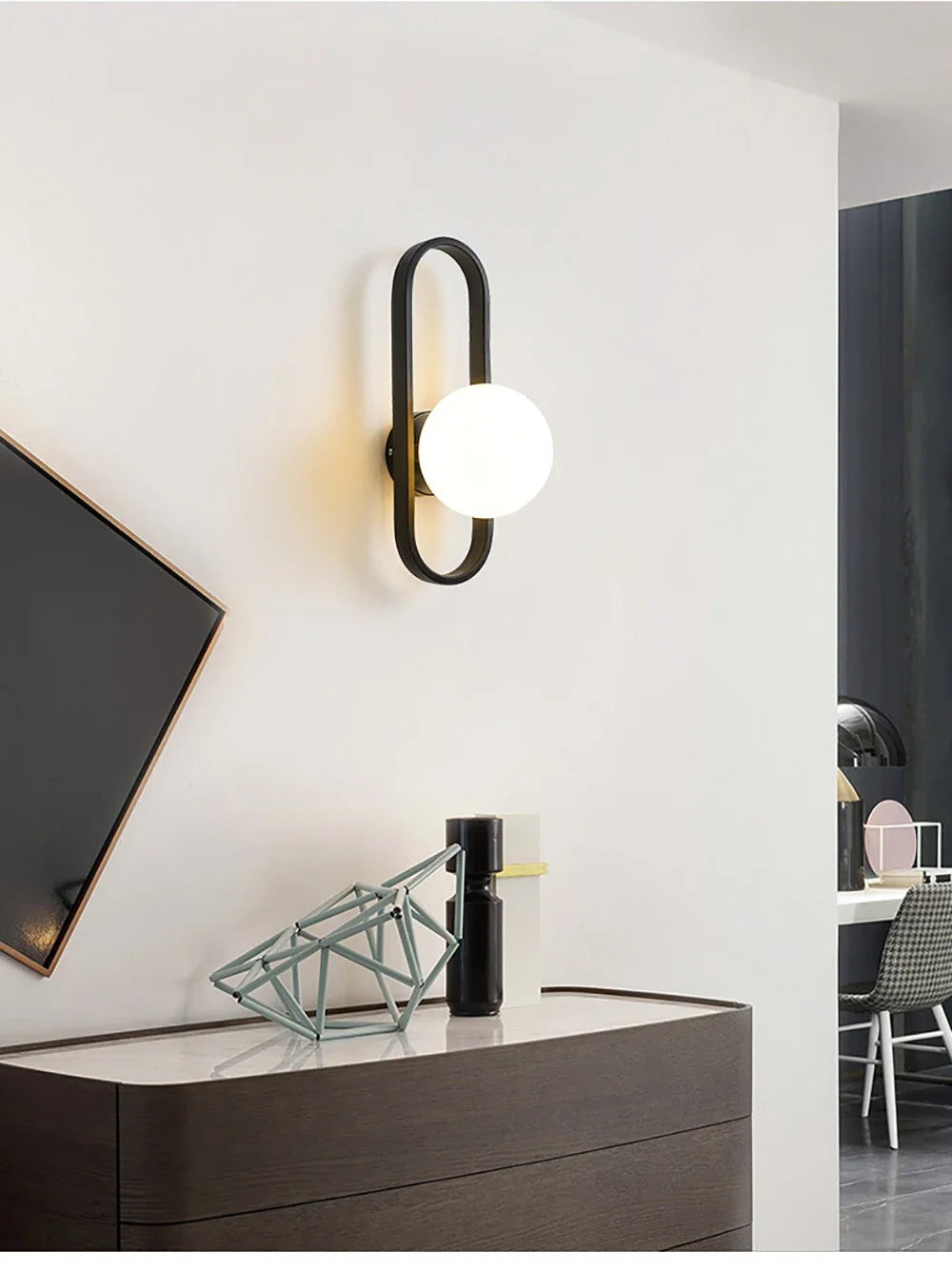 Luxury LED Wall Lamp – Frosted Glass Black or Gold