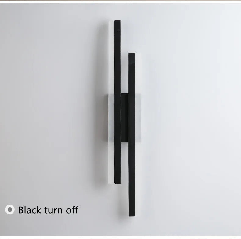 Dimmable 3-Colour LED Wall Lamp – Black or Gold